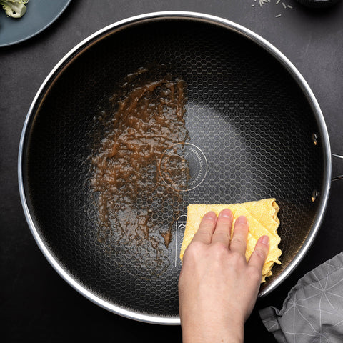 2-piece Rosmarino HexaPRO pan set